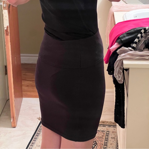 🖤Black bodycon mini skirt - Picture 2 of 12